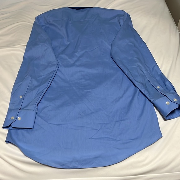 Stafford Men’s long sleeve dress button up shirt size small (14.5 / 32-33). - Picture 4 of 4